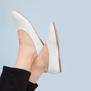 -Sold- NWOT Everlane Day Glove Flats